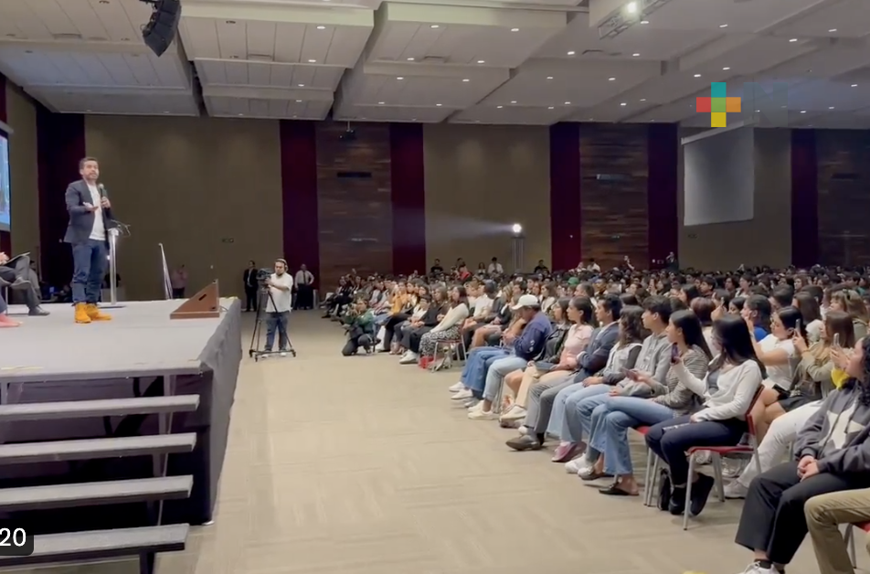 Jorge Álvarez continuará dialogando con los jóvenes universitarios de todo el país